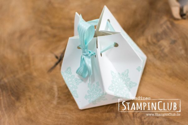 Stampin' Up!, StampinClub, Box, Verpackung, Flurry of Wishes, Flockenzauber, Stanz- und Falzbrett für Geschenktüten