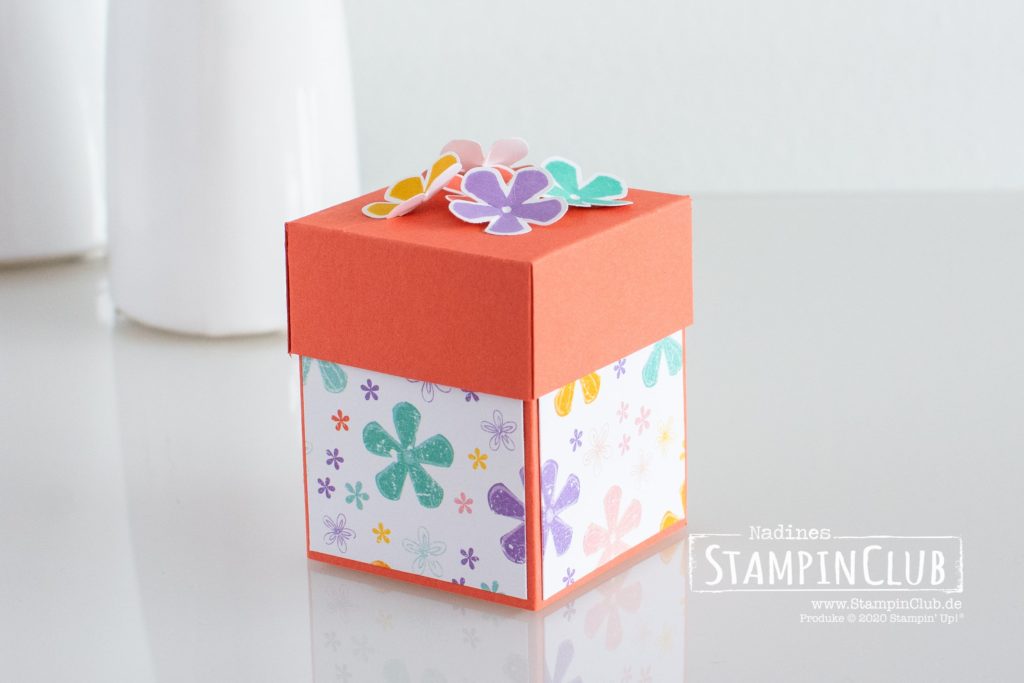 Stampin' Up!, StampinClub, Designerpapier Wunderbar ausstanzbar, Pleased as Punch DSP, Verpackung, Mini Stepper Box, Blumige Überraschung, Thoughtful Blooms, Stanze Kleine Blume, Small Bloom Punch