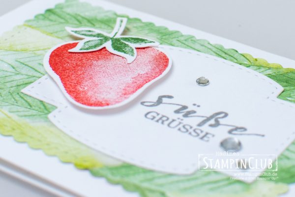 Stampin' Up!, StampinClub, Beerenstark, Sweet Strawberry, Elementstanze Erdbeere, Strawberry Builder Punch, Designerpapier Sommerbeeren, Berry Delightful DSP, Stanzformen So hübsch bestickt