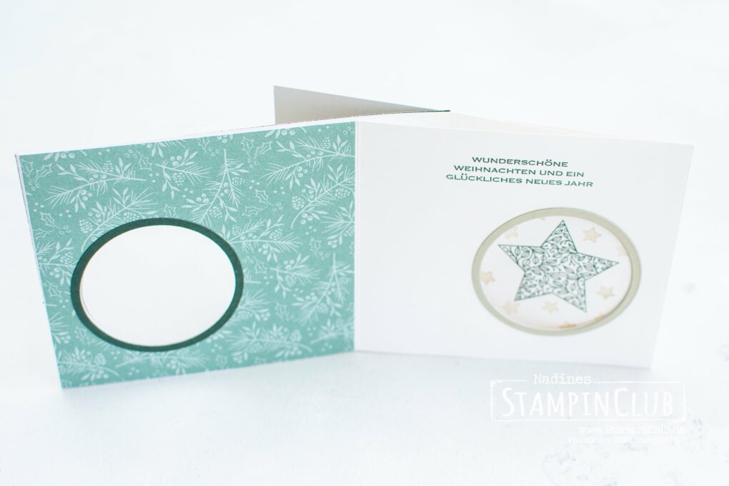 Stampin' Up!, StampinClub, Peek-a-Boo Card, Peel-a-Boo Karte, Designerpapier Wunderbar Weihnachtlich, Tidings of Christmas DSP, Stanzformen Weihnachtszierde, Christmas Trimmings Dies, Weihnachtliche Zierde, Tidings and Trimmings