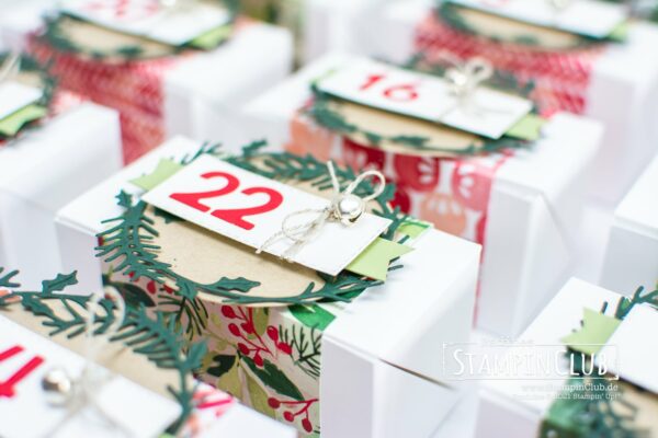 Stampin' Up!®, StampinClub, Adventskalender, Stanzformen Buchstabenmix, Kompakte Zauberbox, Designerpapier Malerische Weihnacht, Stanzformen Herbst- und Winterkränze